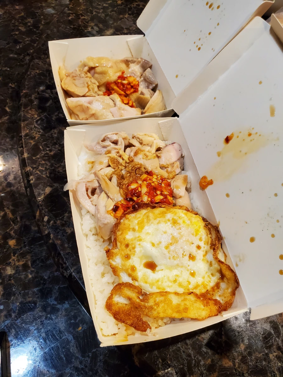 雞肉飯餐盒、白斬雞肉切盤