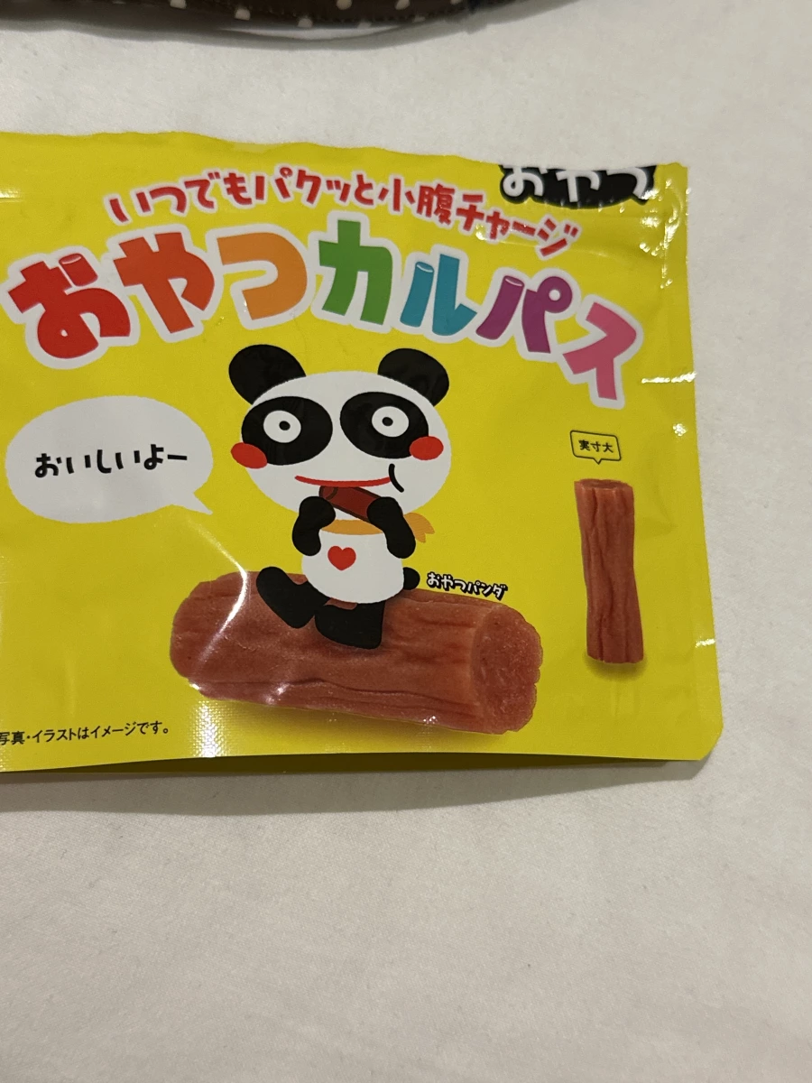 Oyatsu Calpas 小熊貓乾臘腸