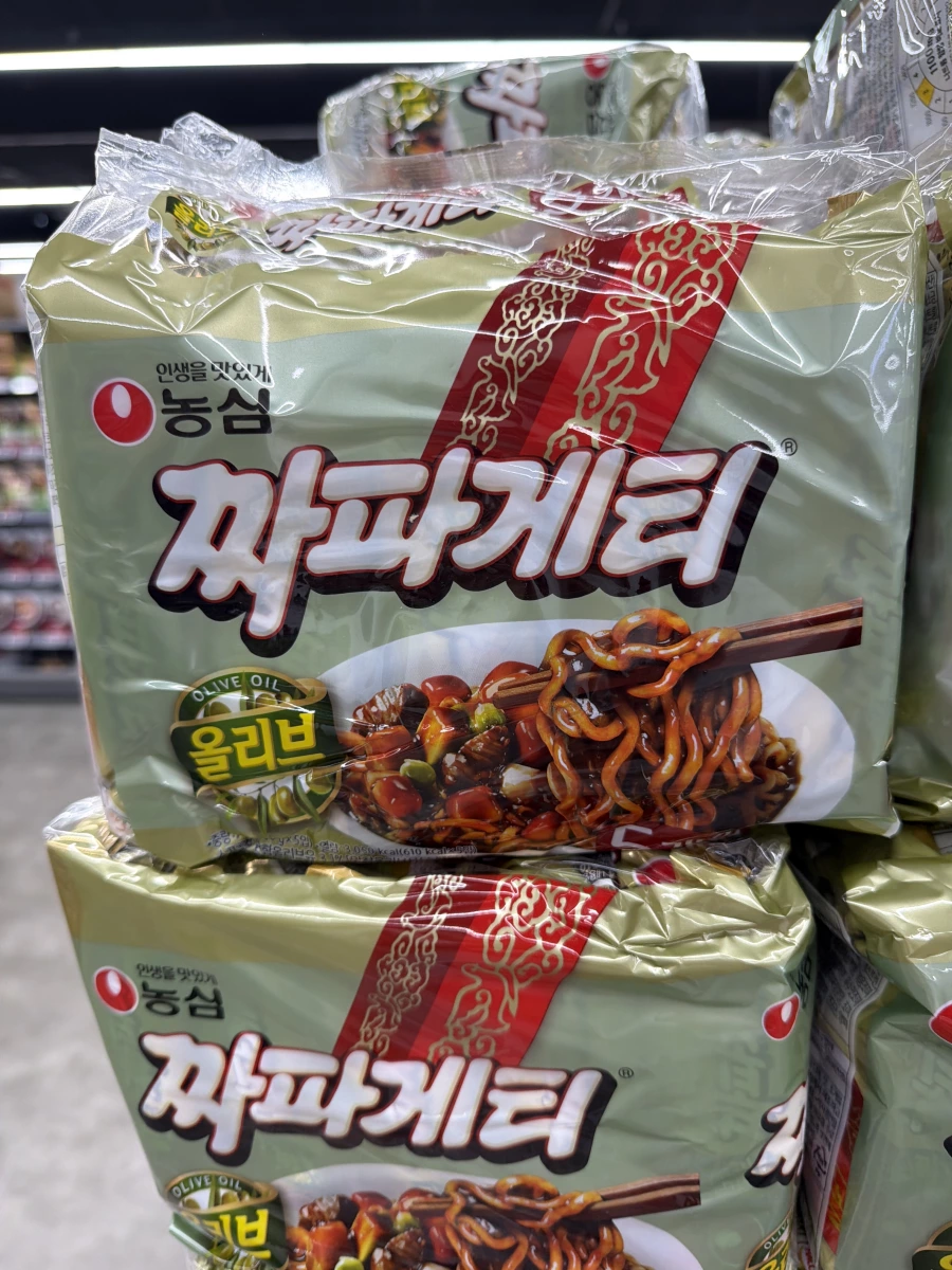 農心橄欖油炸醬麵