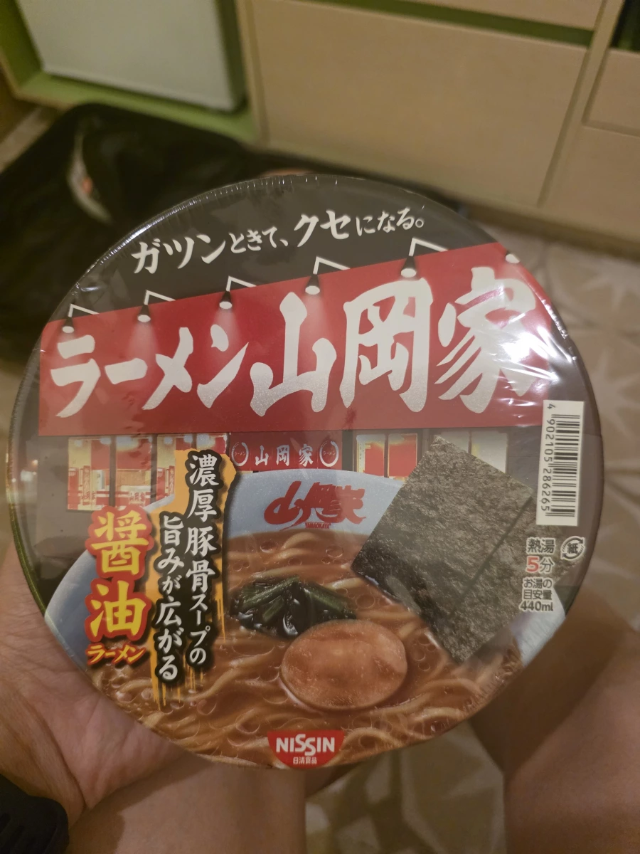 日清食品 ラーメン山岡家 醬油拉麵