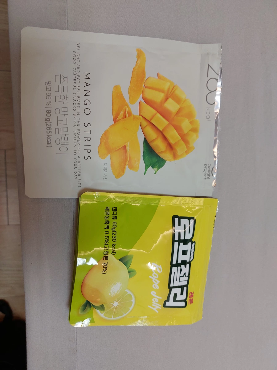Delight Project 芒果乾 (MANGO STRIPS)、Rope Jelly 檸檬口味糖果 (로프젤리 레몬)