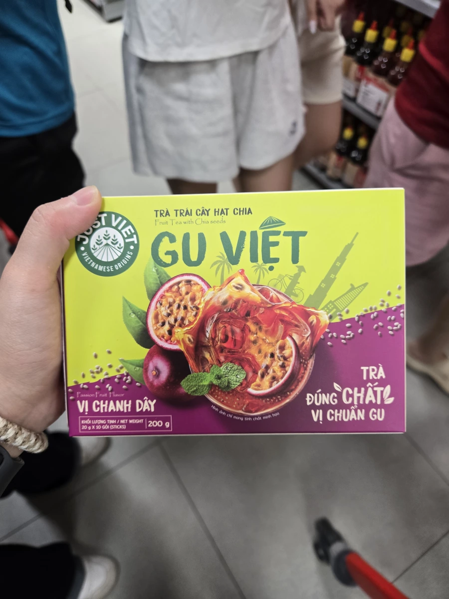 JUST VIET GU VIET 百香果奇亞籽水果茶