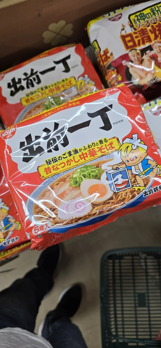 日清出前一丁醬油味 (5入裝)、日清燒そば (Nissin Yakisoba)