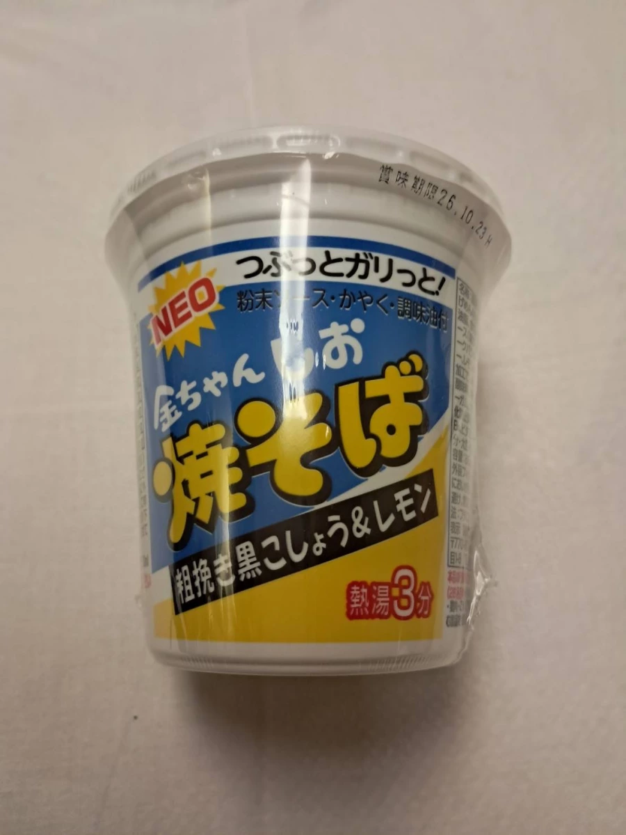金ちゃん 燒蕎麥麵（粗磨黑胡椒與檸檬風味）