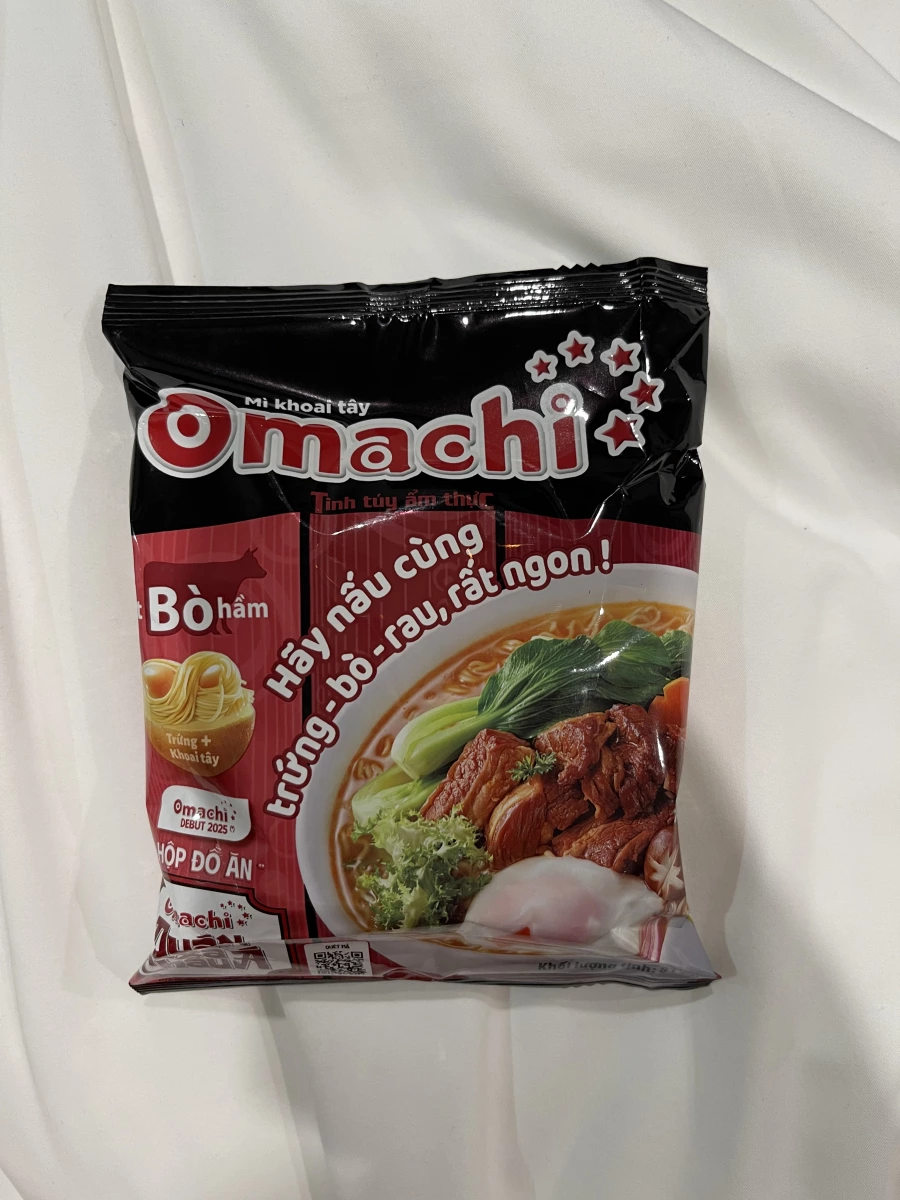 Omachi 燉牛肉風味馬鈴薯泡麵