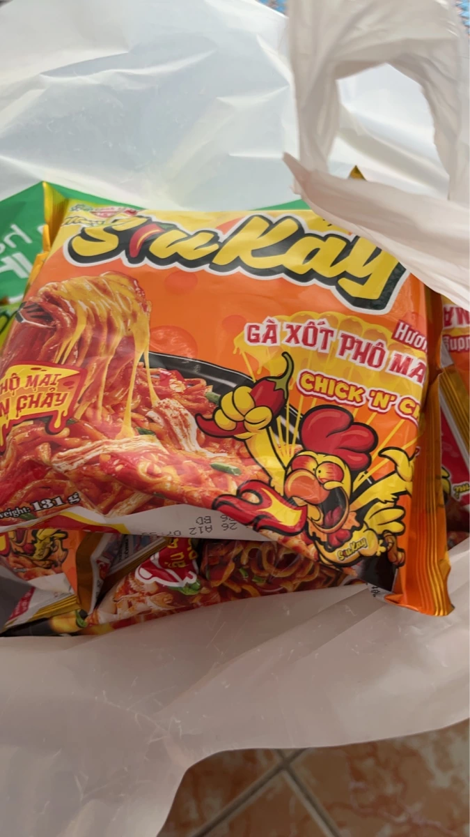 Siukay 雞肉起司風味辣味泡麵