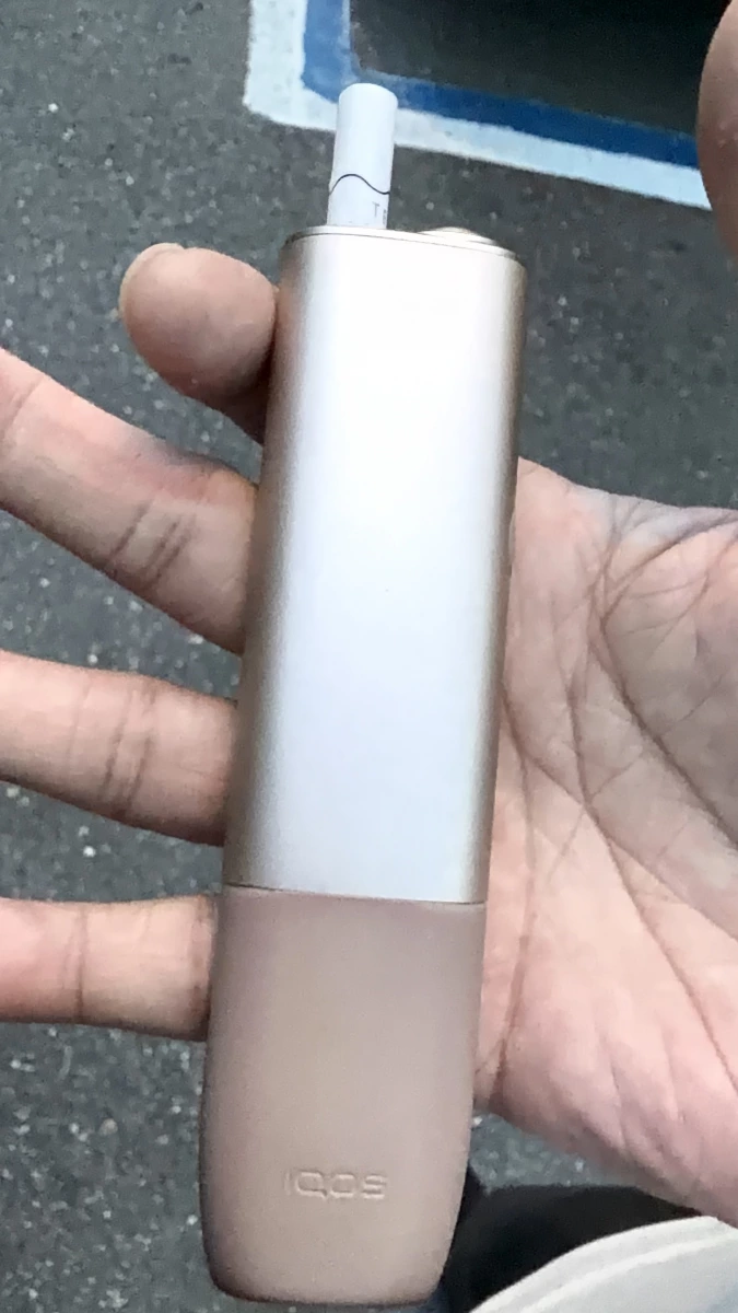 IQOS ILUMA ONE 加熱菸主機（含專用菸草棒）