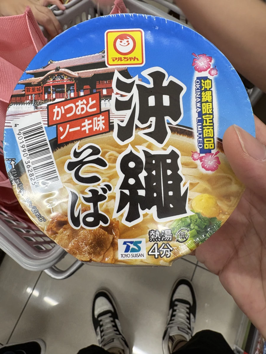 東洋水產沖繩限定排骨風味蕎麥麵