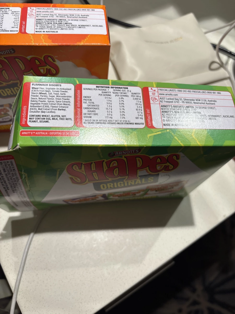 Arnott's SHAPES 燒烤味餅乾 (Barbecue)