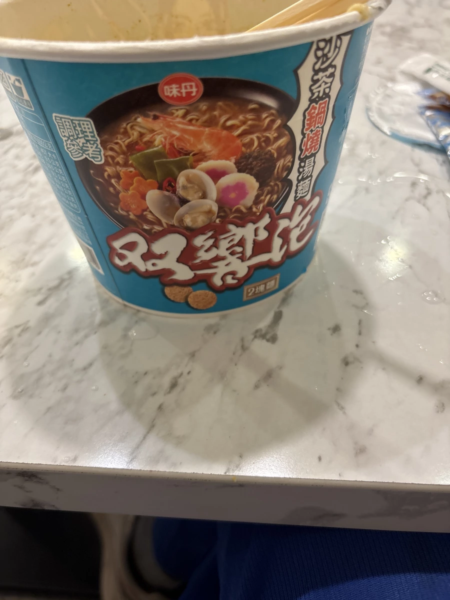 味丹 双響泡 沙茶鍋燒湯麵