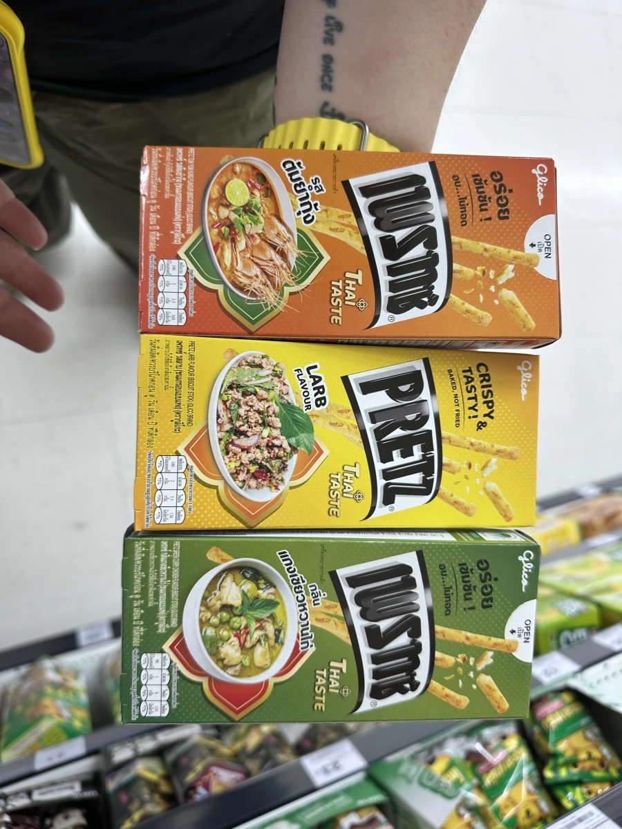 Glico PRETZ 冬蔭功口味 (Tom Yum Kung)、Glico PRETZ 泰式涼拌肉末口味 (Larb)等