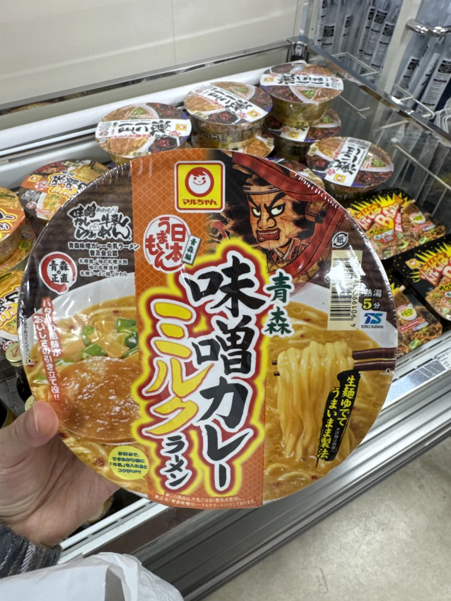 東洋水產 マルちゃん 青森味噌咖哩牛奶拉麵