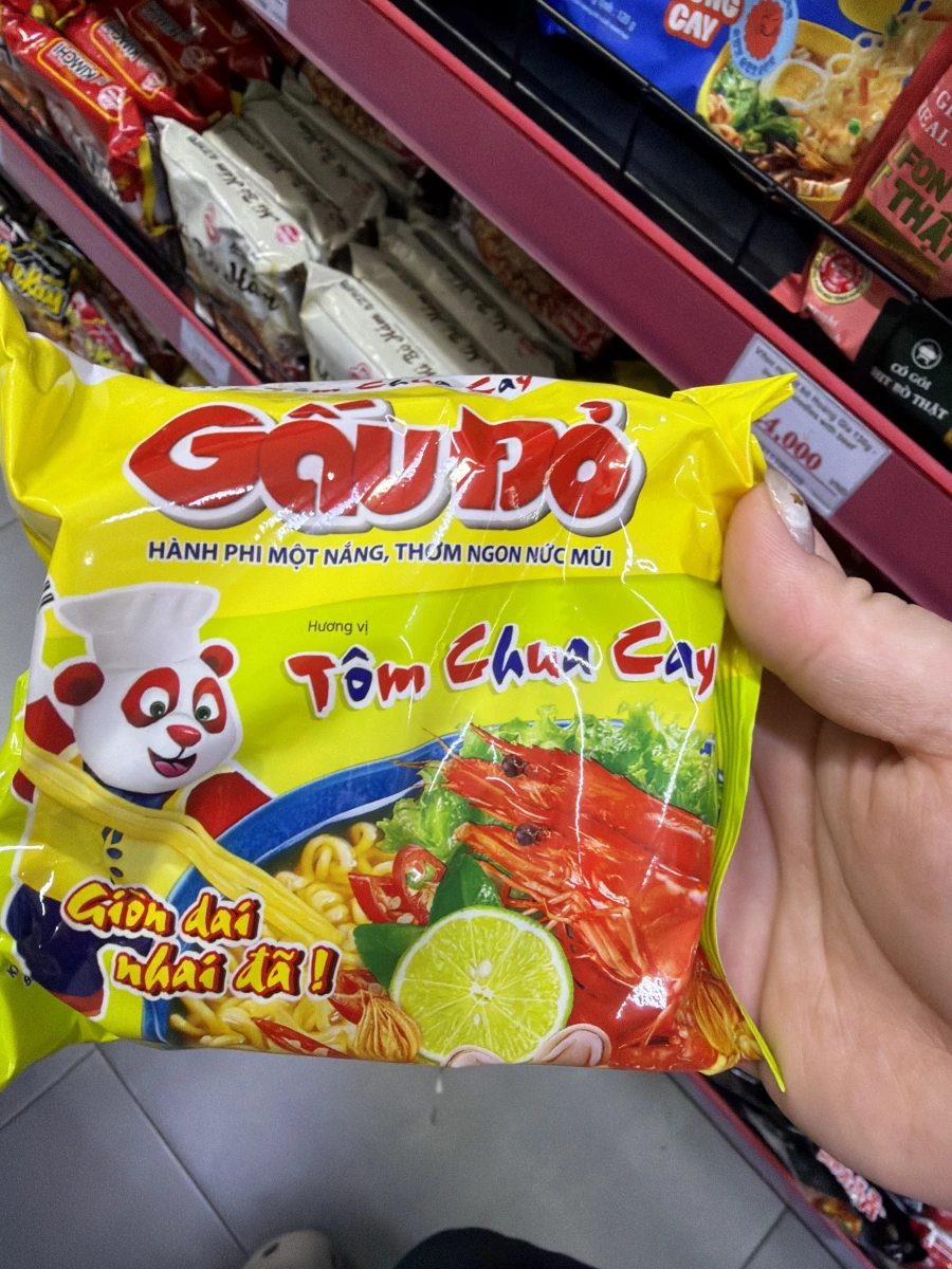越南 Gấu Đỏ 酸辣蝦泡麵 (Tôm Chua Cay)