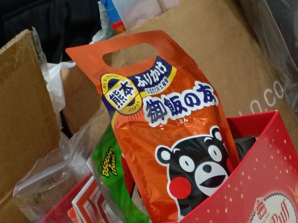 熊本御飯の友香鬆 (ふりかけ)、義美小泡芙 (I-MEI Puffs)等