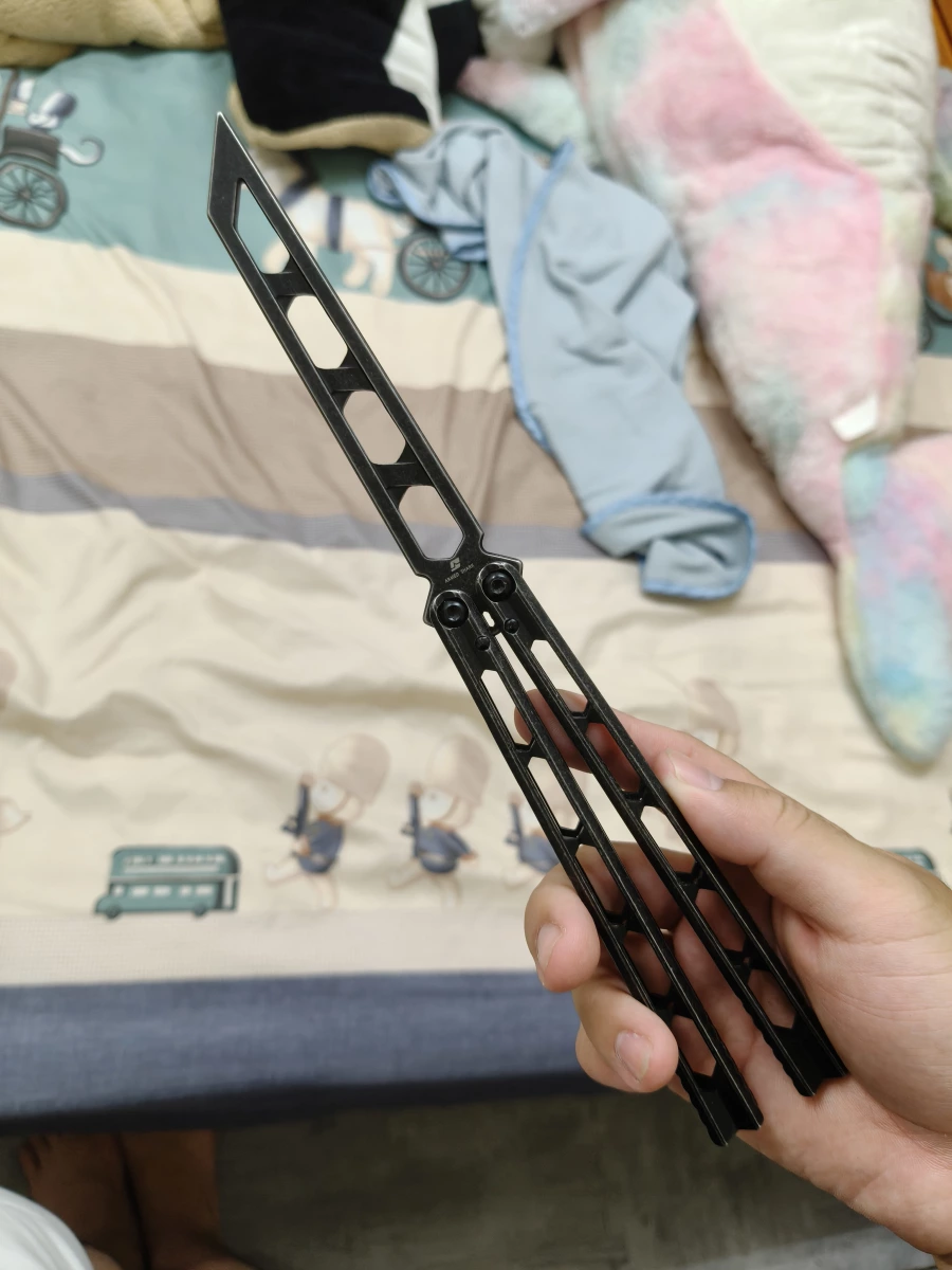 蝴蝶刀 (Balisong)