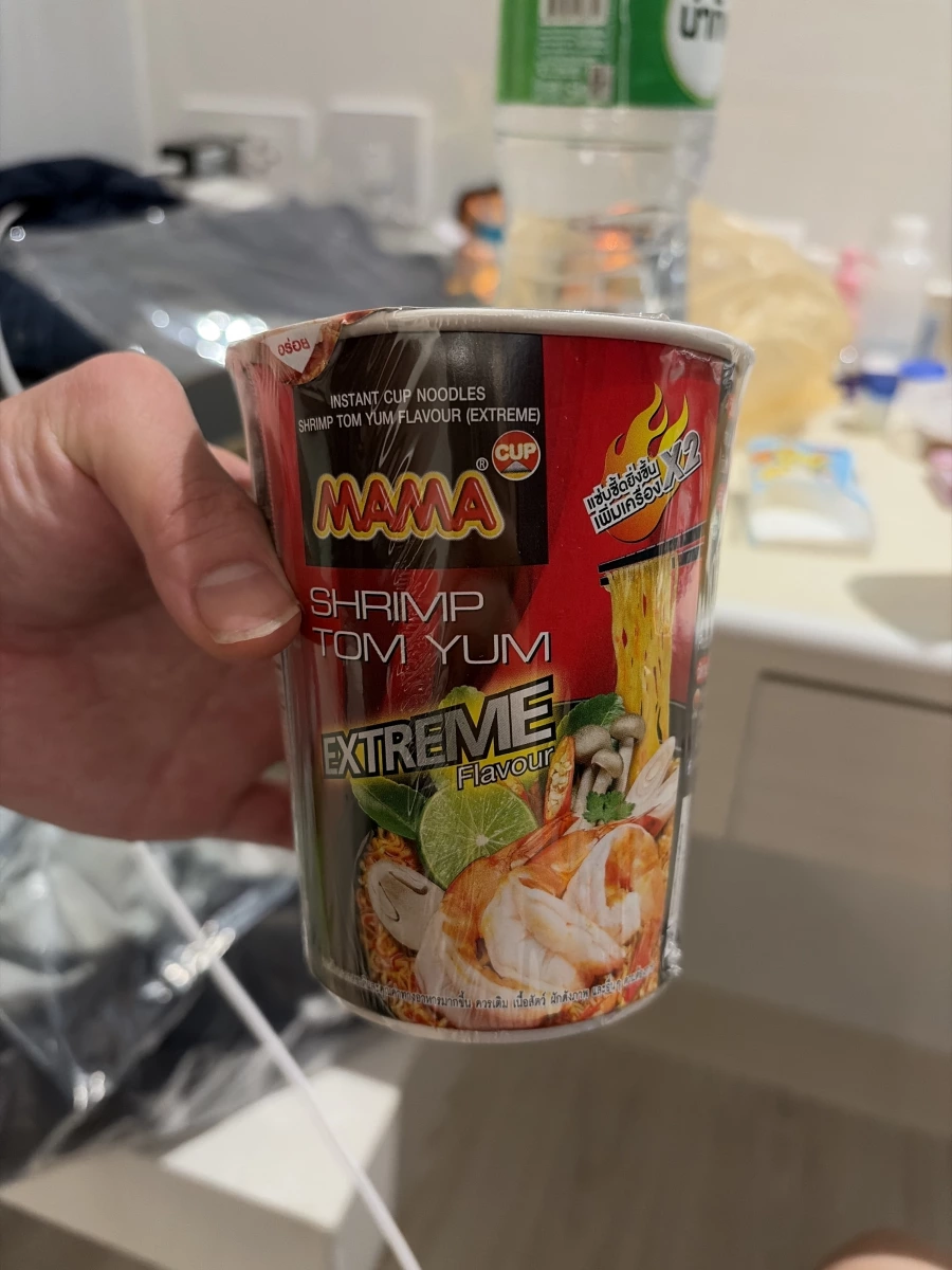 泰國 MAMA 泡麵 (酸辣蝦極致口味)