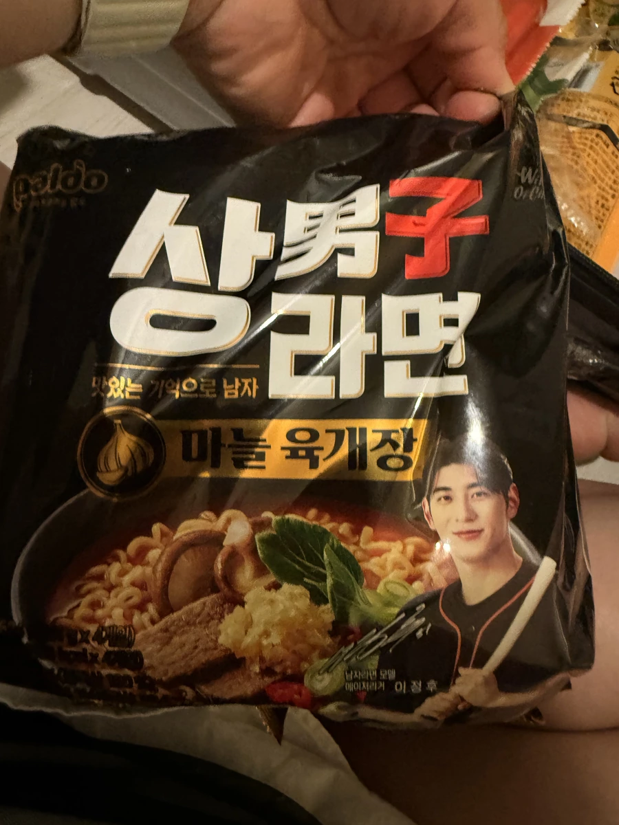 Paldo八道男子拉麵大蒜辣牛肉湯風味