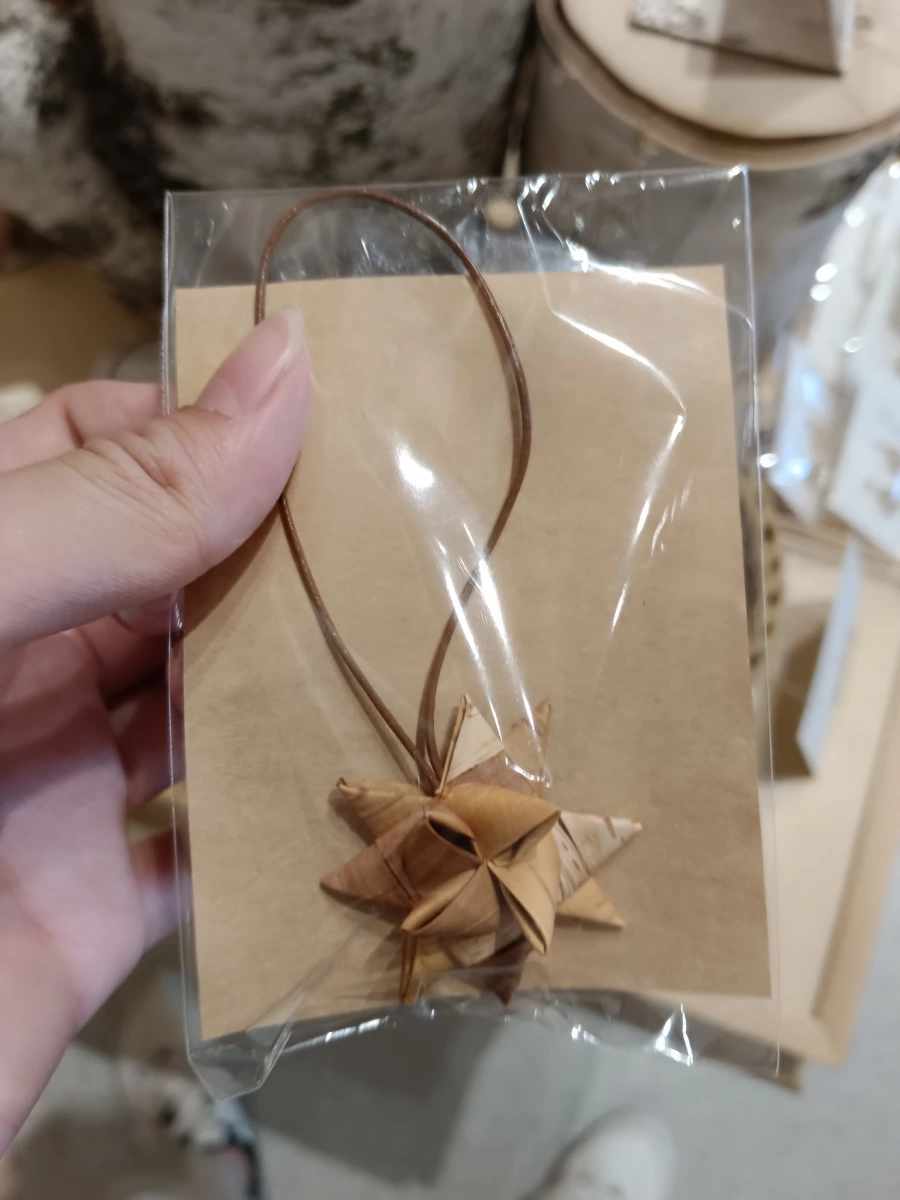 白樺樹皮手工藝品 (白樺細工)