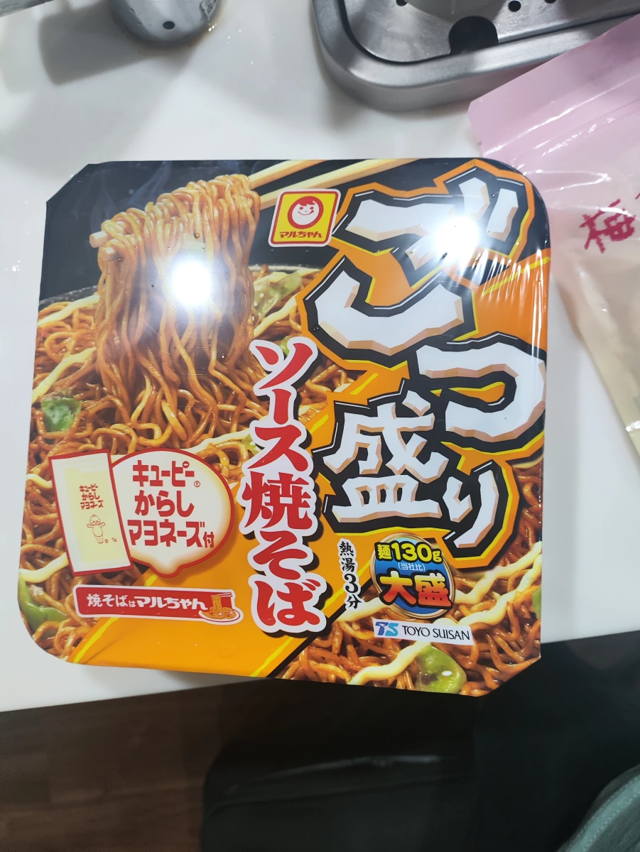 Maruchan Gotsumori 醬汁炒麵 (附美乃滋)