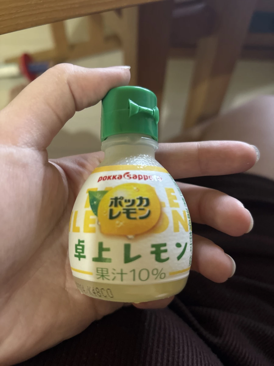 Pokka Sapporo 卓上レモン (桌上檸檬汁)