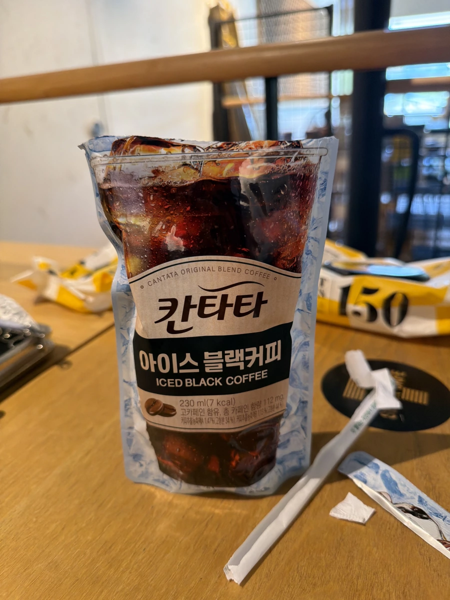 韓國 Cantata 冰黑咖啡袋裝飲品