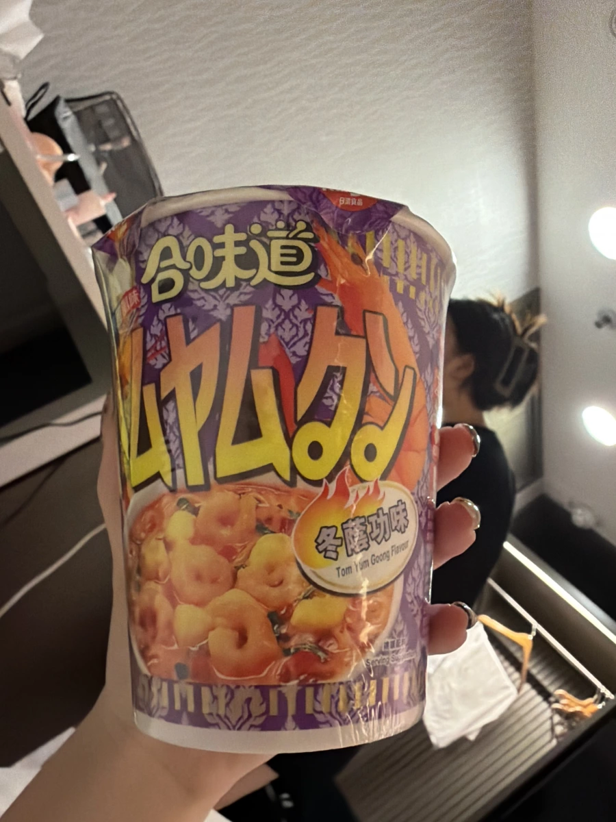 日清合味道冬蔭功味杯麵