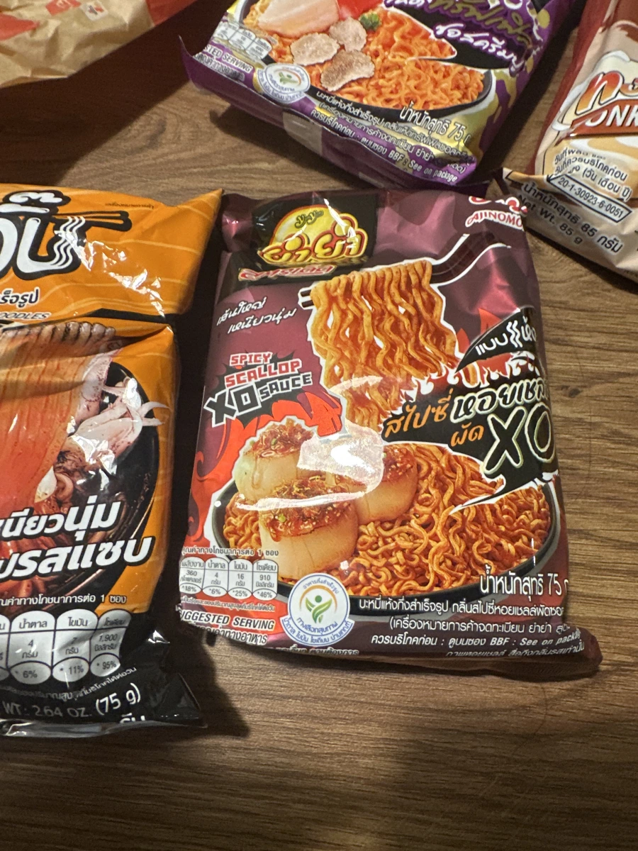 YumYum 泰國泡麵（香辣干貝XO醬口味）