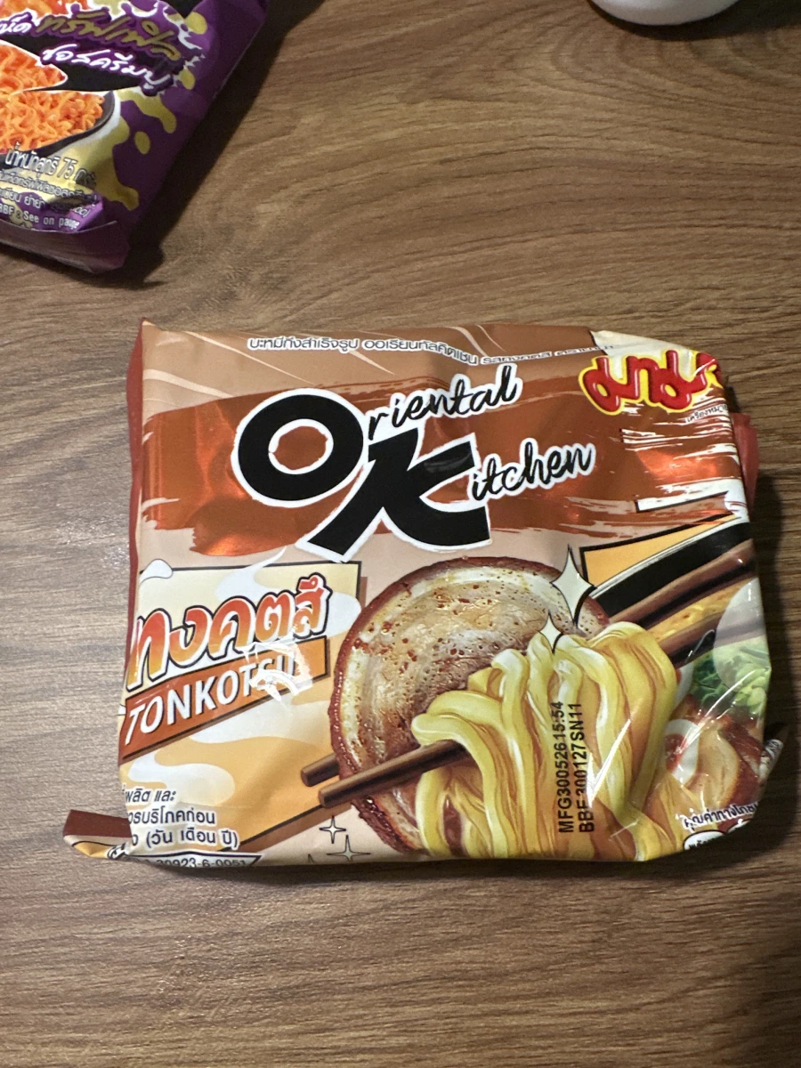 MAMA Oriental Kitchen 豚骨口味泡麵