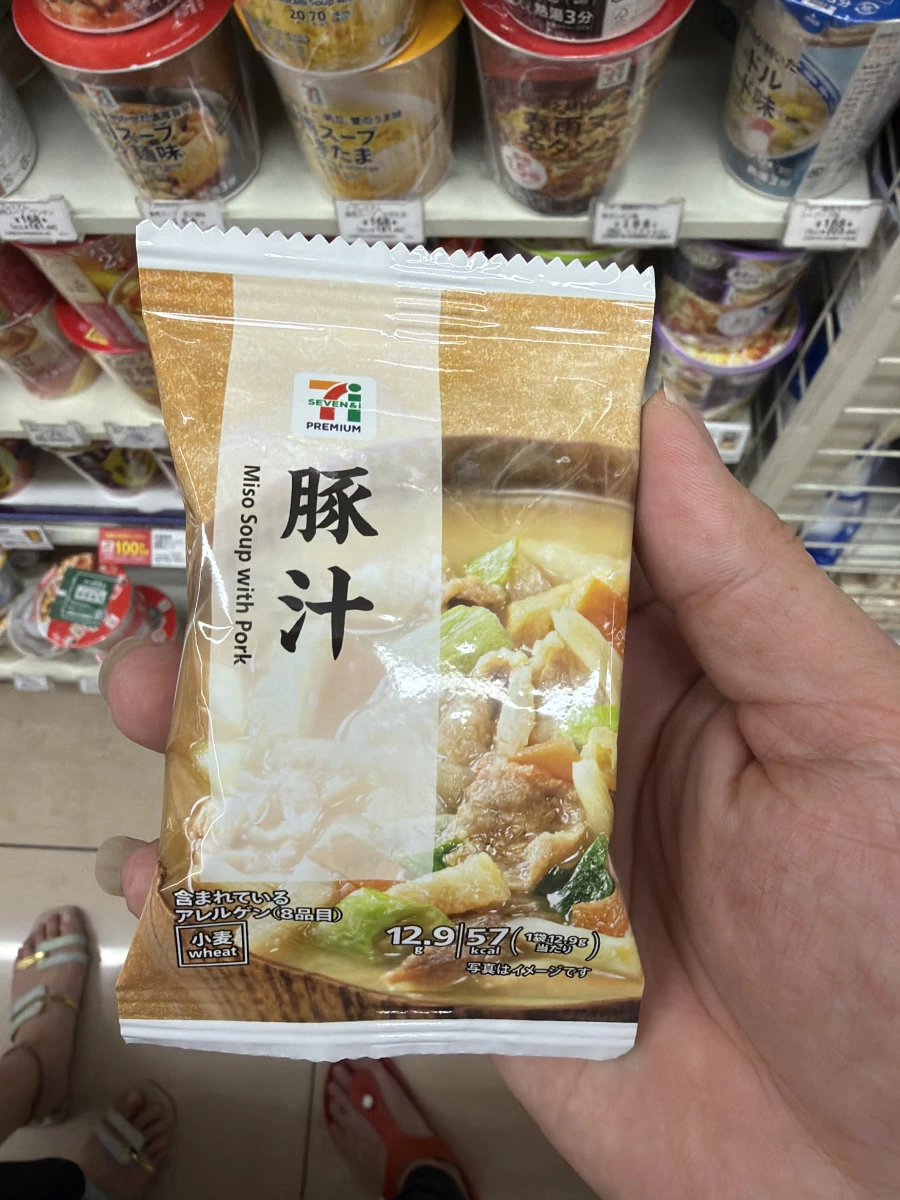 7-11 Premium 豚汁 (豬肉味噌湯包)