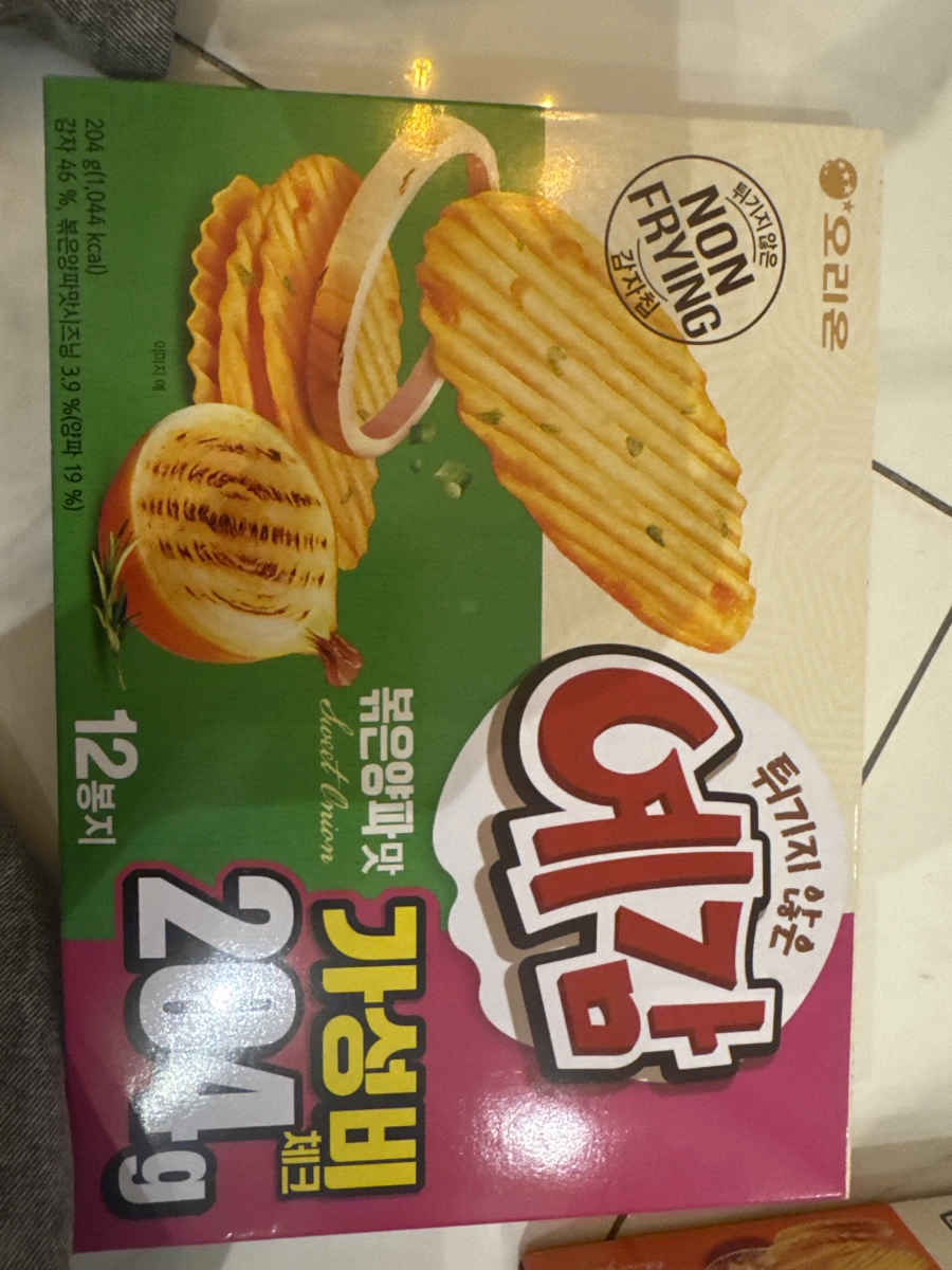Orion 好麗友 예감 烘烤洋洋洋蔥味馬鈴薯餅乾