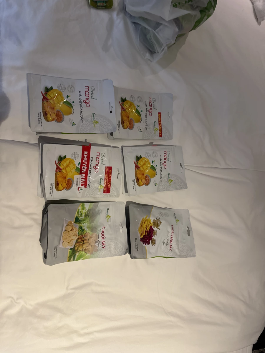 越南辣椒鹽芒果乾、越南香蕉脆片等