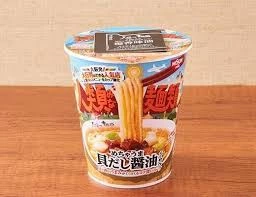 日清人類みな麺類貝だし醤油泡麵