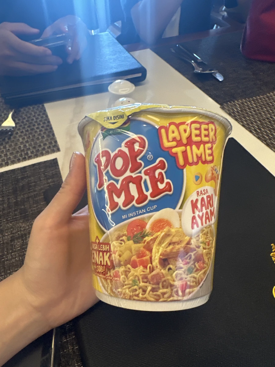 營多Pop Mie雞肉咖哩風味杯麵
