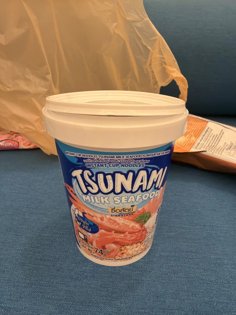 泰國 TSUNAMI 牛奶海鮮泡麵