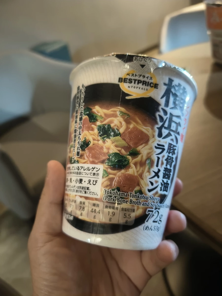 TOPVALU 橫濱豚骨醬油拉麵