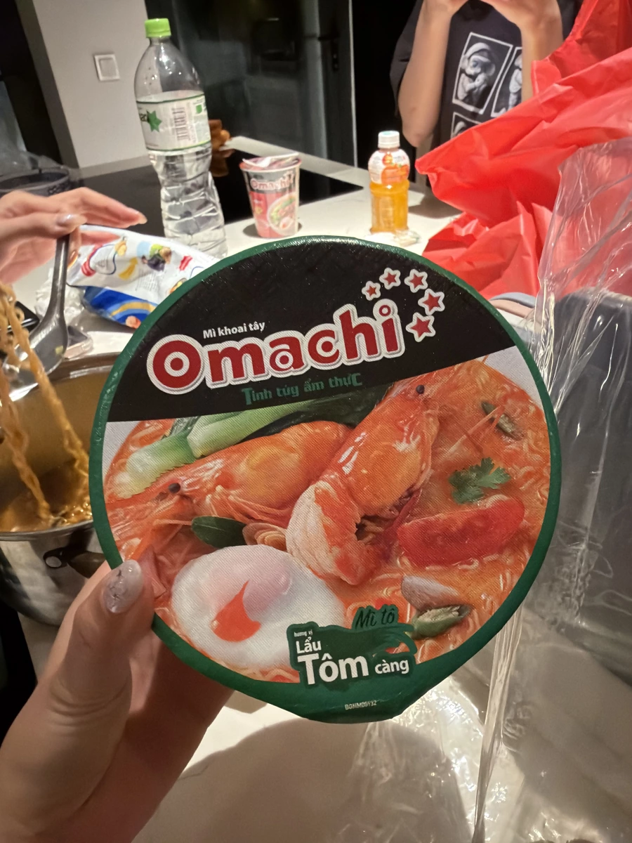 Omachi 越南酸辣大蝦口味泡麵
