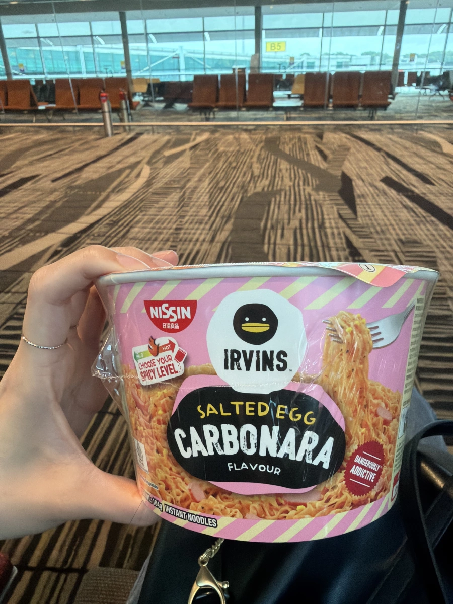 NISSIN x IRVINS 鹹蛋黃奶油培根風味泡麵