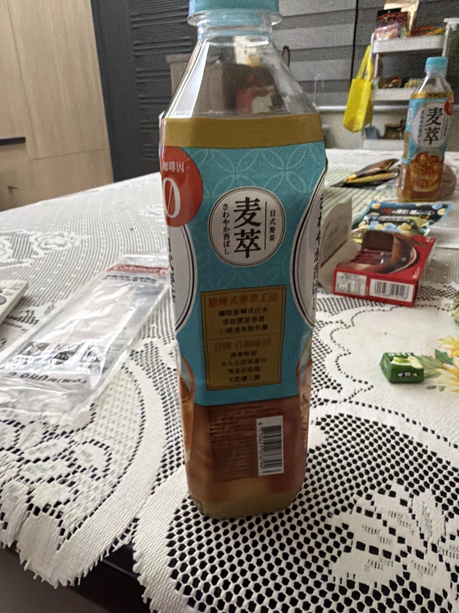 麥萃日式麥茶、巧克力風味零食