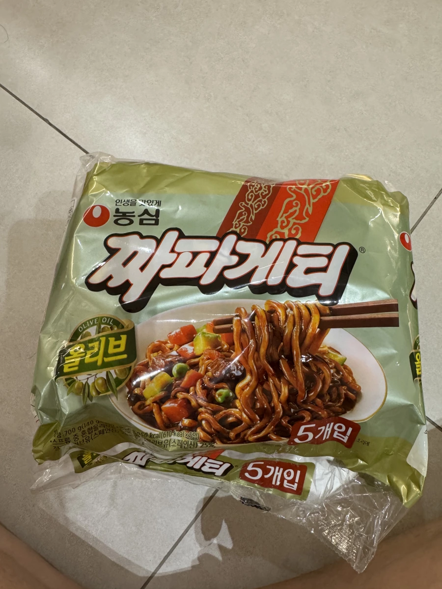 韓國農心炸醬麵 (Nongshim Chapagetti)