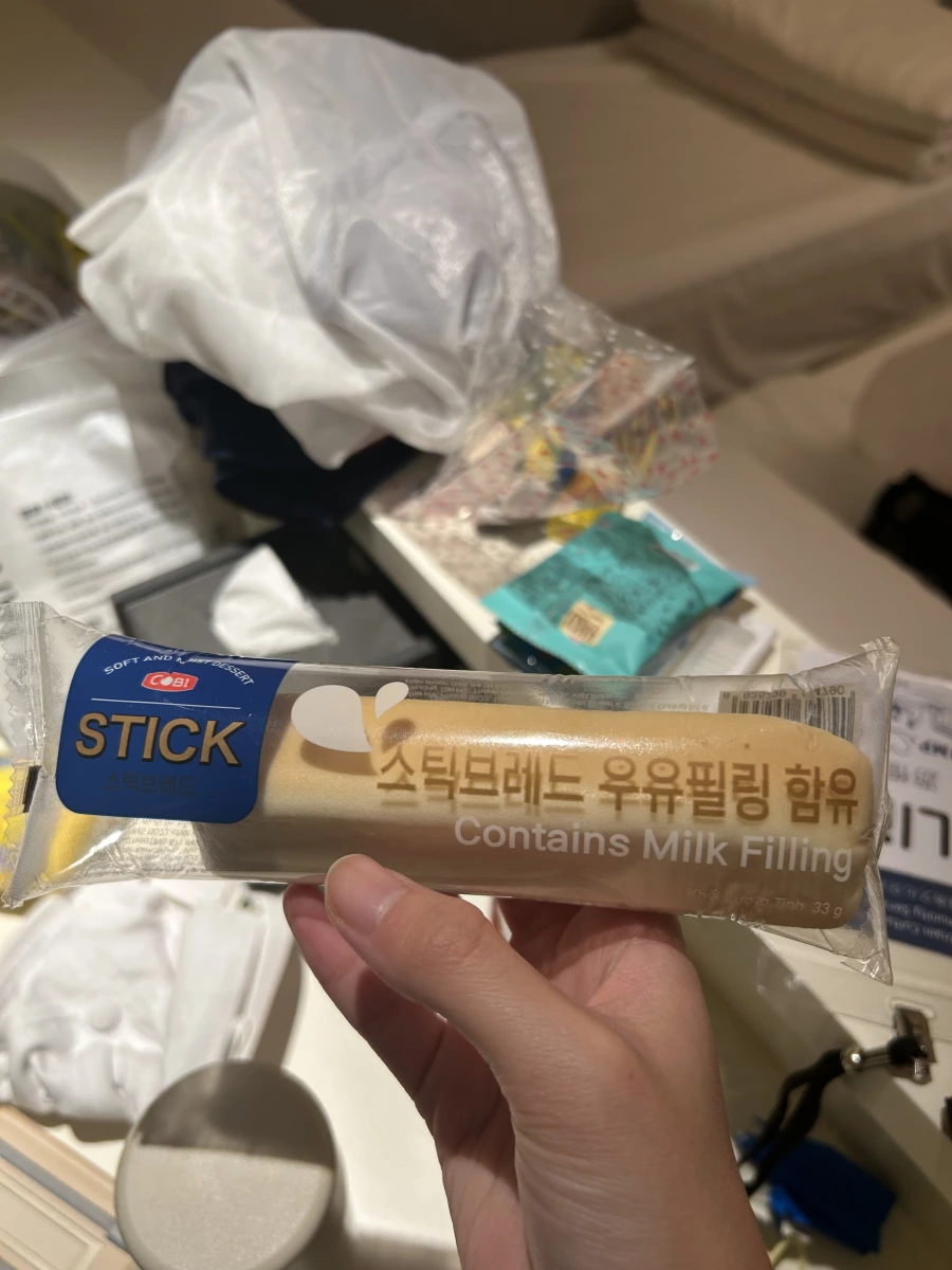韓國 COBI 牛奶內餡長條麵包