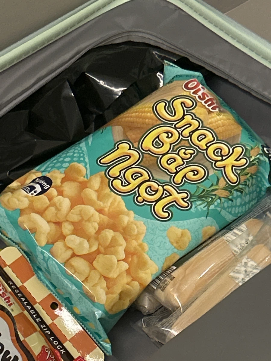 Oishi 甜玉米零食 (Snack Bắp Ngọt)、Oishi 枕頭餅乾 (Pillows)等