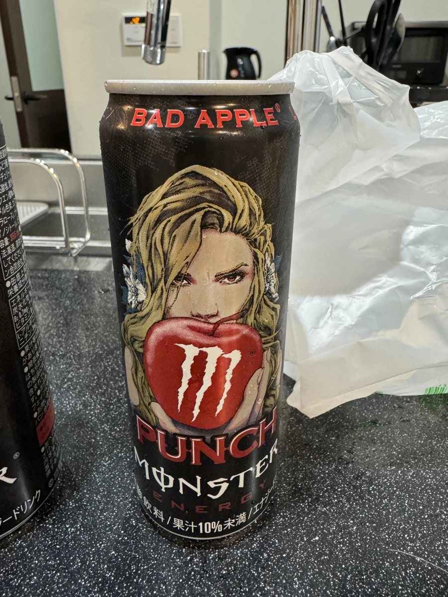 魔爪能量碳酸飲料 (Monster Energy Bad Apple)