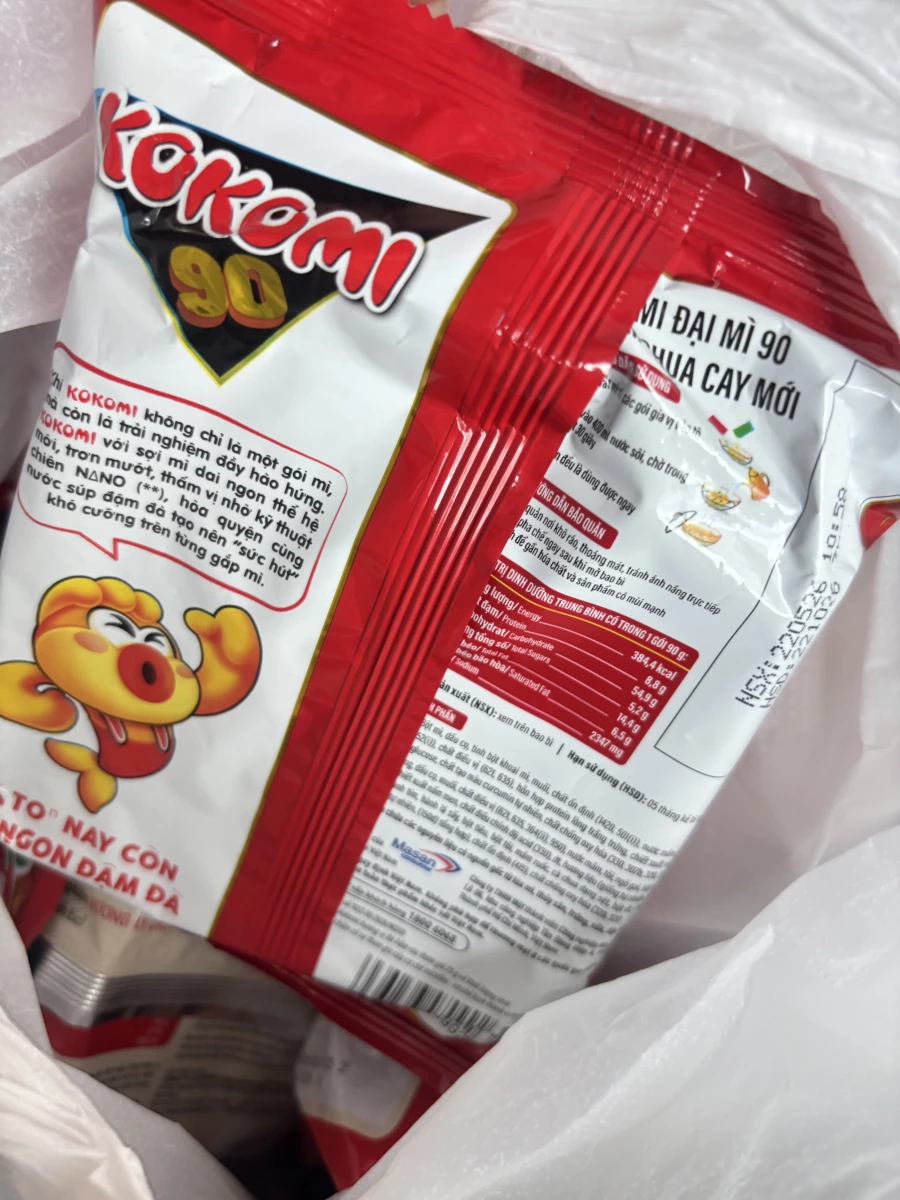 越南 KOKOMI 90 酸辣蝦味泡麵