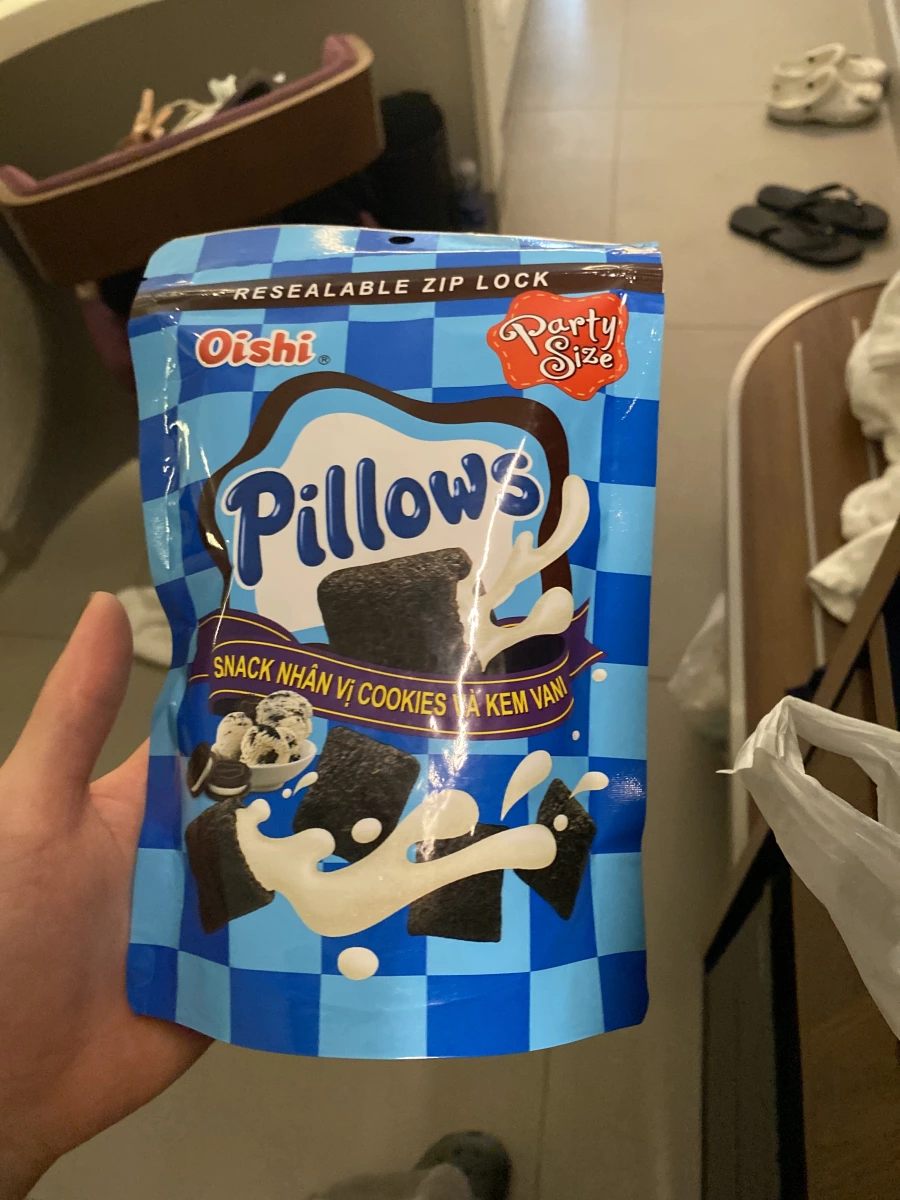 Oishi Pillows 夾心餅乾（香草奶油口味）