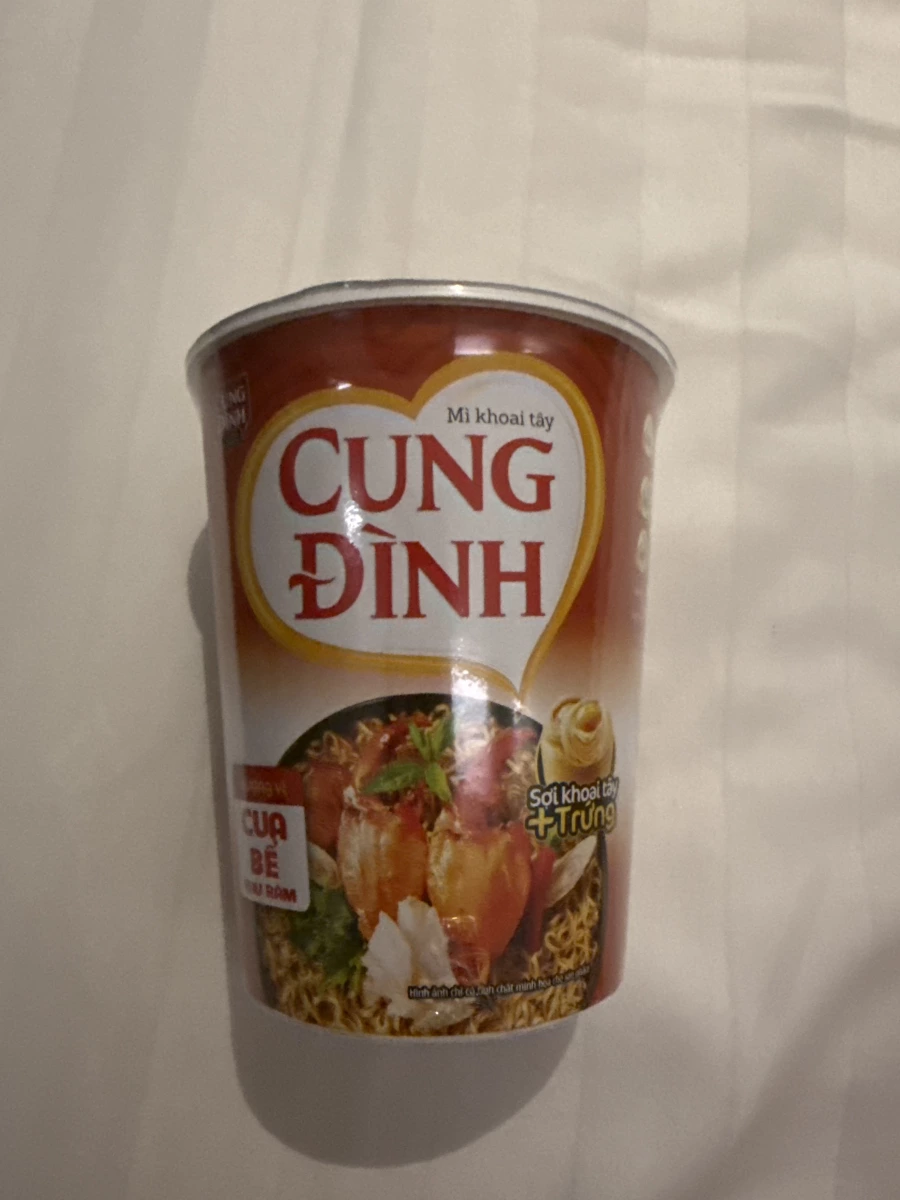 Cung Đình 螃蟹風味杯麵