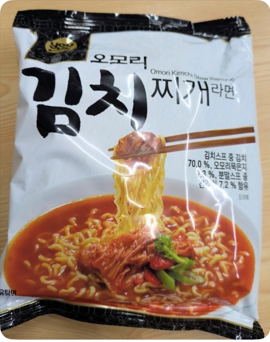 韓國 Omori 泡菜豬肉風味拉麵