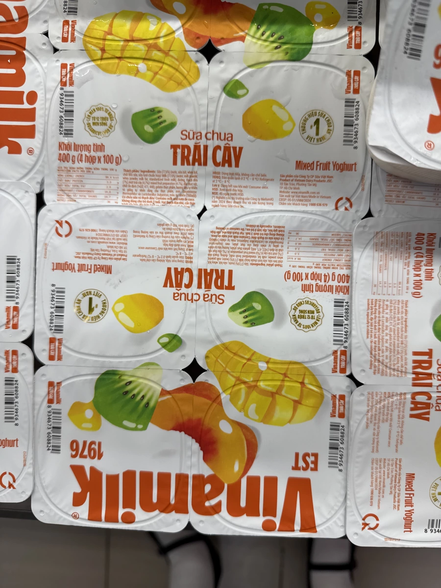 Vinamilk 綜合水果優格
