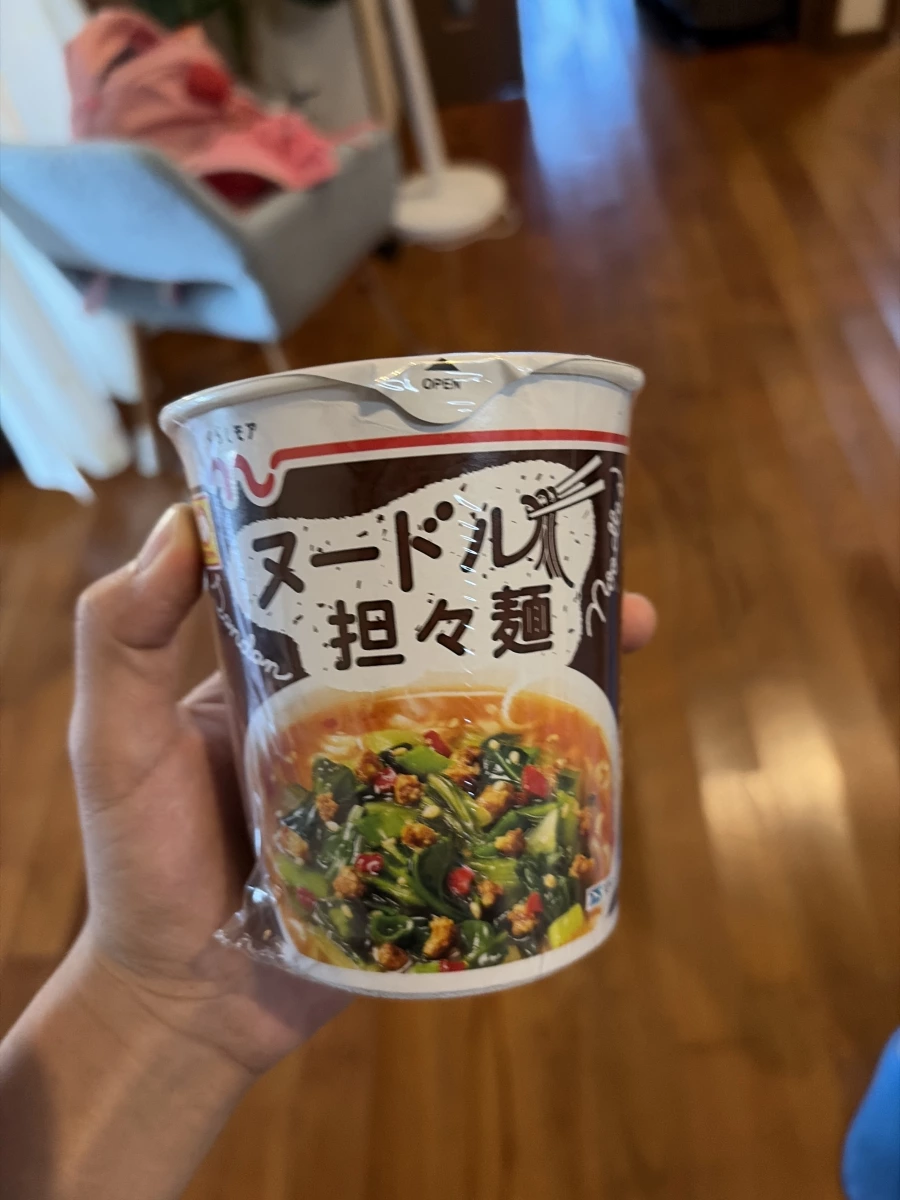 日本 L-Price 擔擔麵杯麵