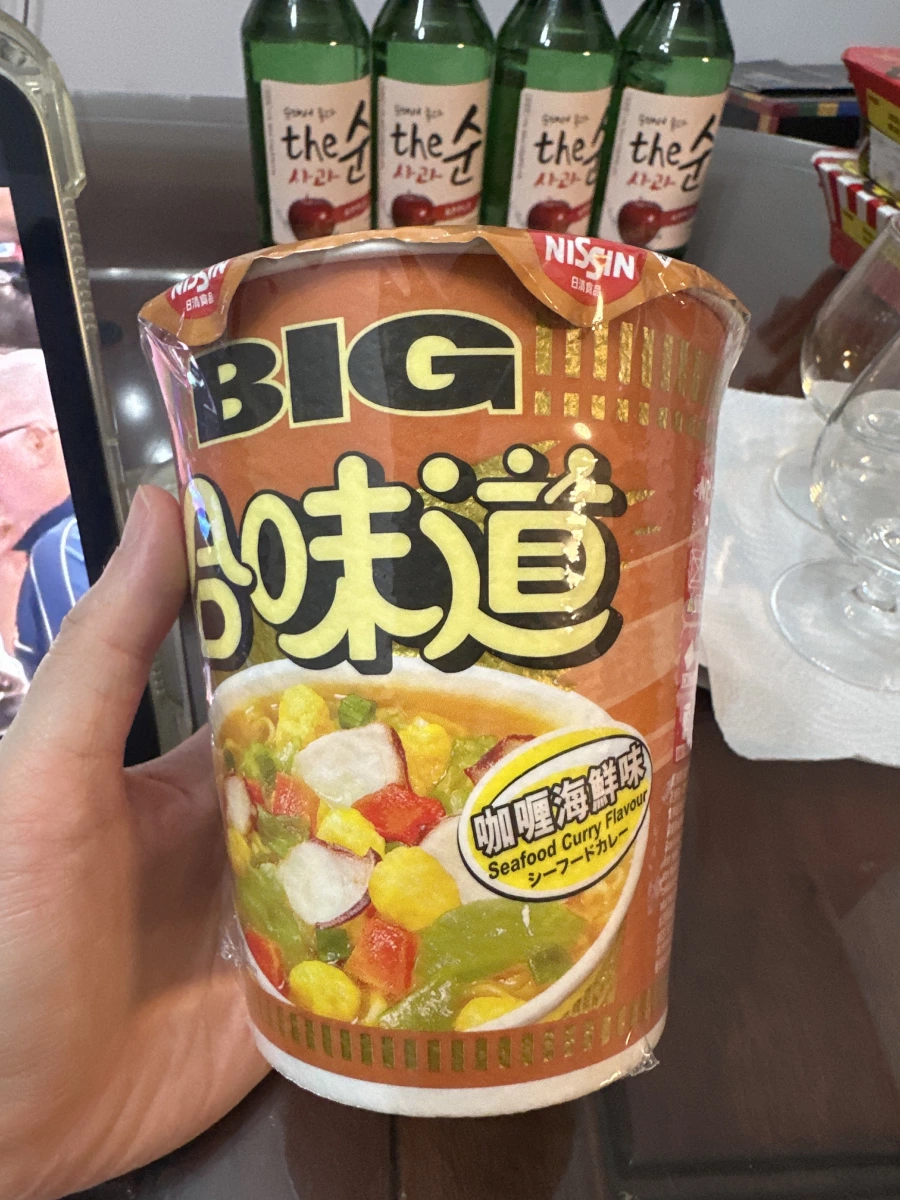 日清合味道大杯咖哩海鮮味即食麵