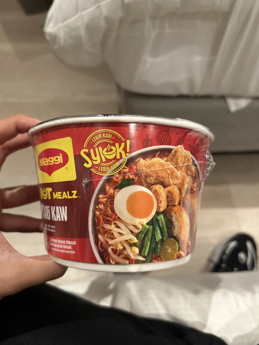 Maggi Hot Mealz Kari Kaw (馬來西亞 Maggi 咖哩風味杯麵)
